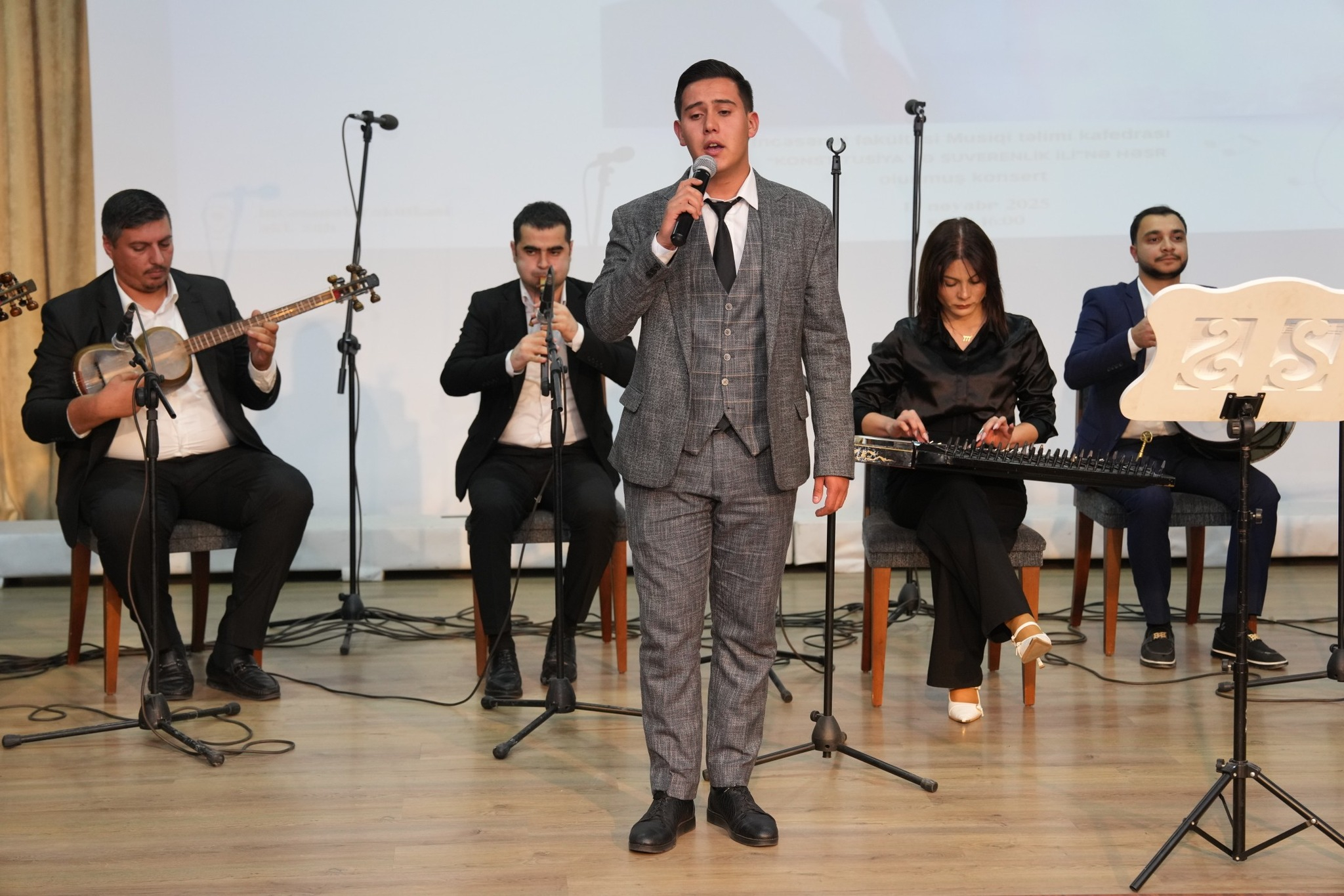 NDU-da “Konstitusiya və Suverenlik İli”nə həsr olunan konsert keçirilib