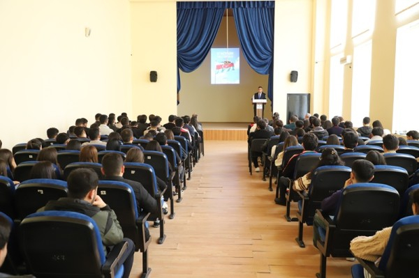 LDU-da Milli Dirçəliş Günü münasibətilə tədbir keçirilib