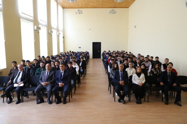 LDU-da Milli Dirçəliş Günü münasibətilə tədbir keçirilib