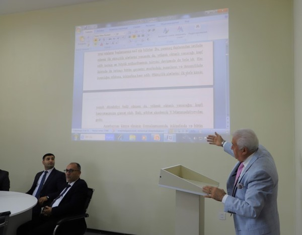 LDU-da Yusif Məmmədəliyevin yubileyinə həsr olunmuş “dəyirmi masa” keçirilib