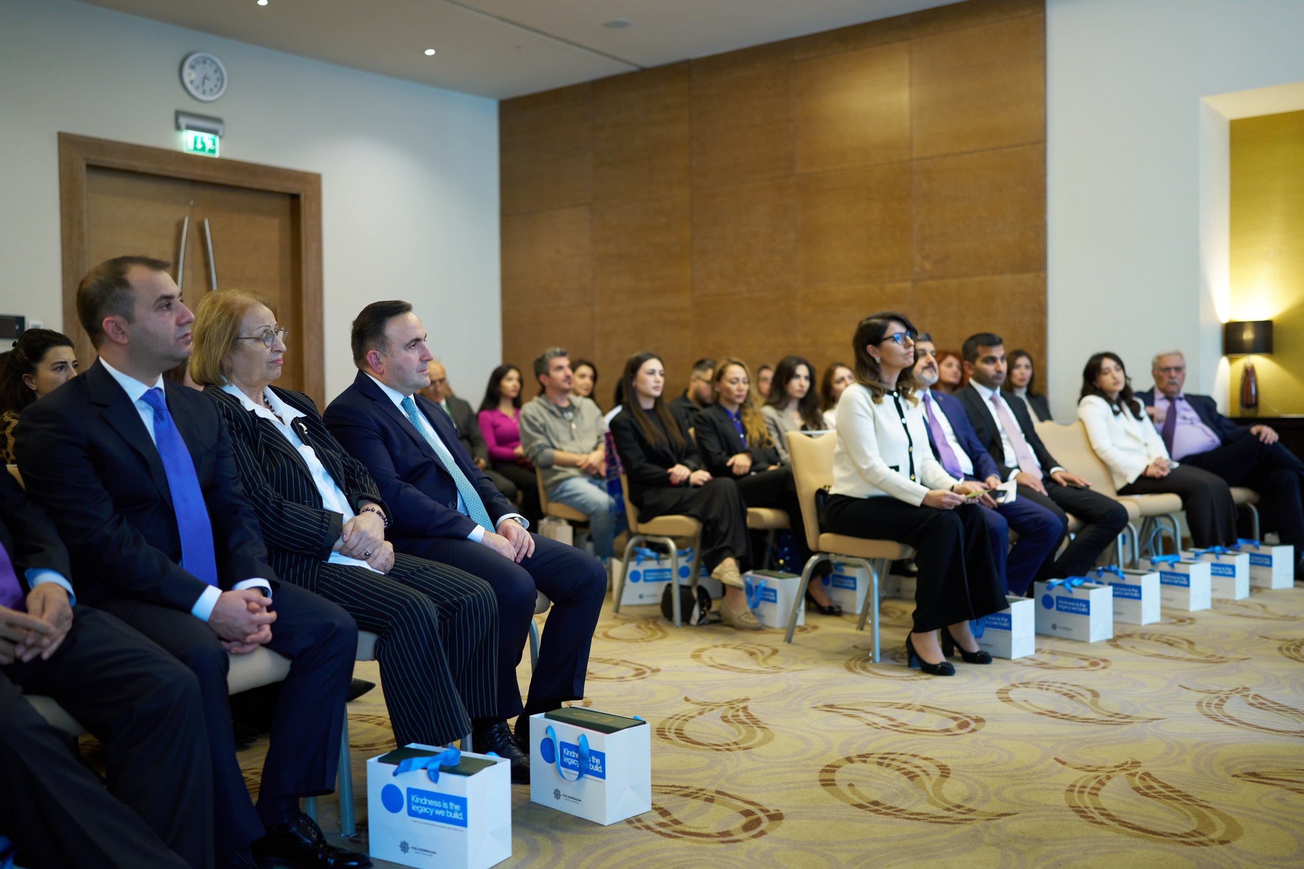 bp beynəlxalq elmi vəsaitin Azərbaycan dilinə tərcüməsini təqdim edib