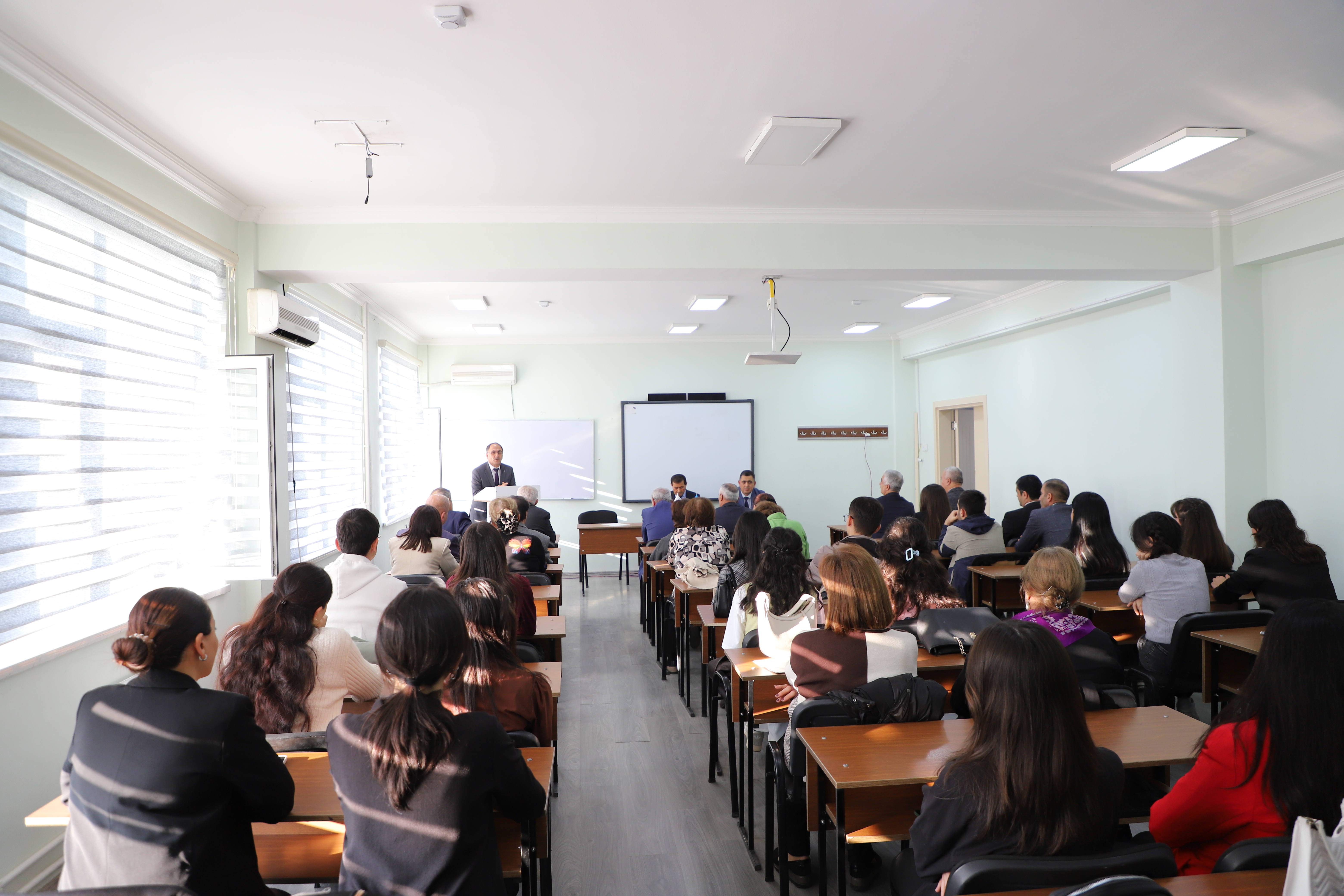 LDU-da AMEA-nın 80 illiyinə həsr olunmuş tədbir keçirilib