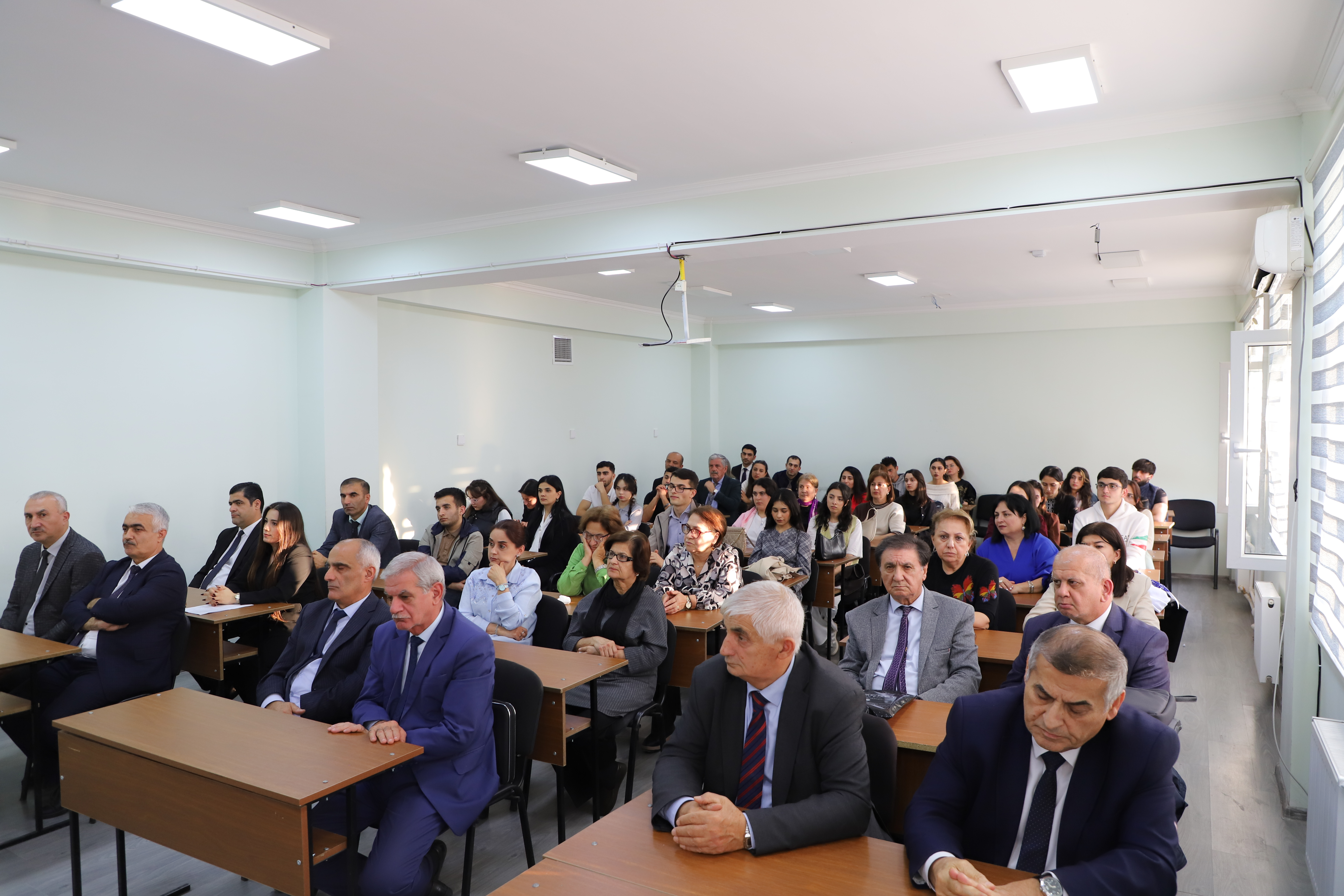 LDU-da AMEA-nın 80 illiyinə həsr olunmuş tədbir keçirilib