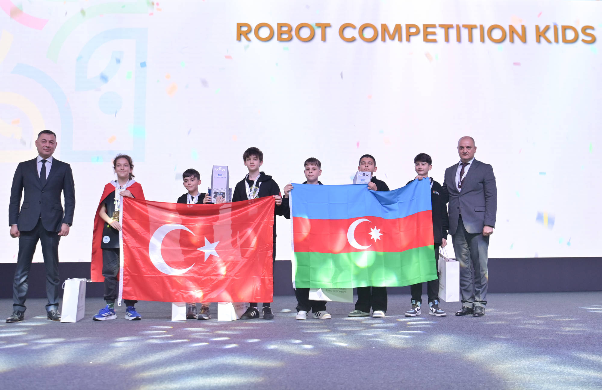 SAF 2025-in qalibləri mükafatlandırılıblar