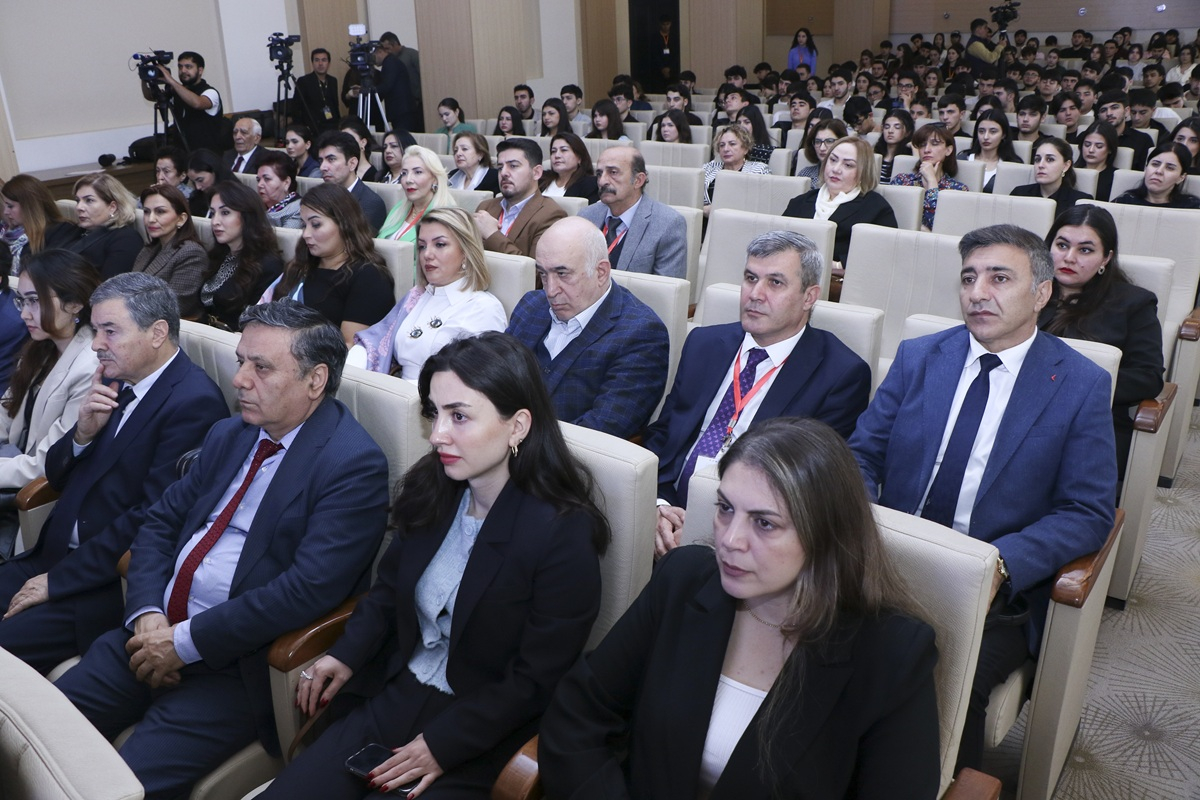 AzMİU-da Türk dövlətlərinin sosial-mədəni inteqrasiyasına həsr olunmuş konfrans keçirilib