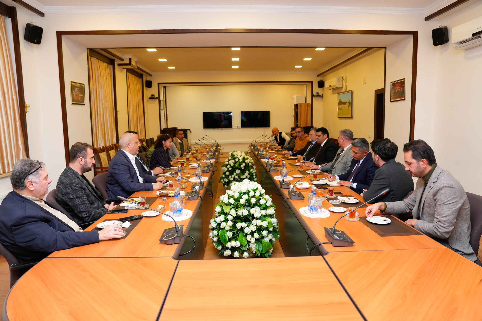 NDU-da əcnəbi müəllimlərlə görüş keçirilib