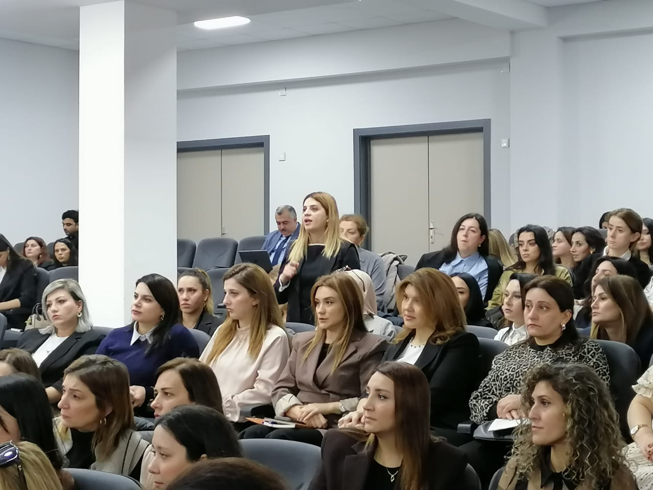 Paytaxtda çalışan metodistlərlə görüş keçirilib