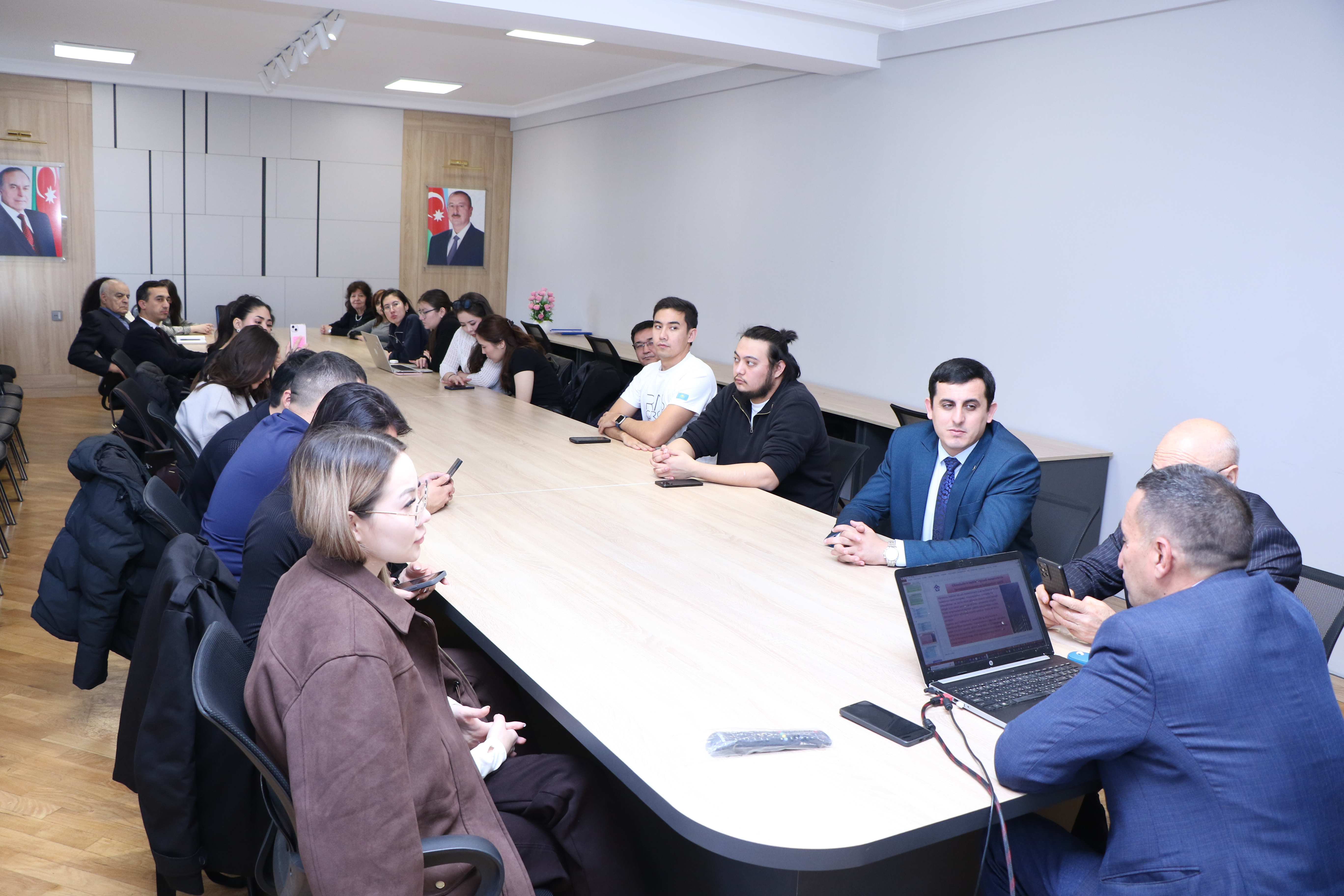 AzMİU-da investisiya-tikinti kompleksinin inkişafı mövzusunda seminar keçirilib