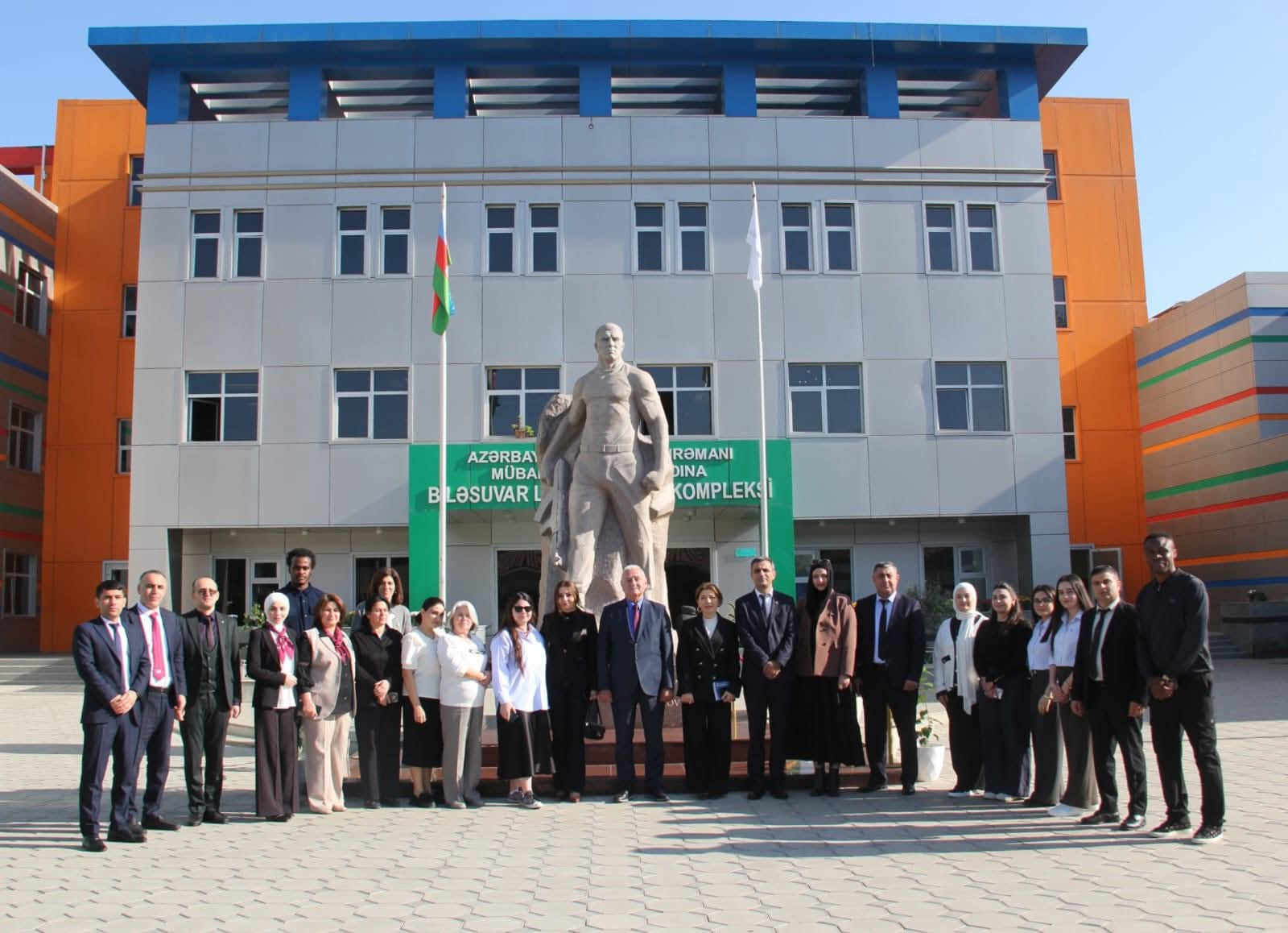 Mübariz İbrahimov adına Təhsil Kompleksində müəllimlər üçün pedaqoji təlim keçirilib