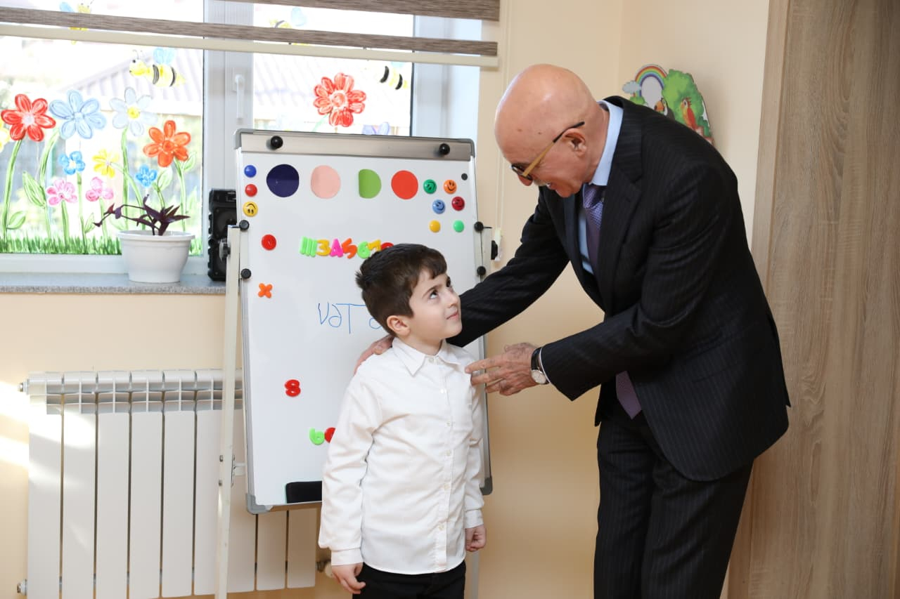 Nazir müavini Lənkəranda təhsil müəssisələrində olub