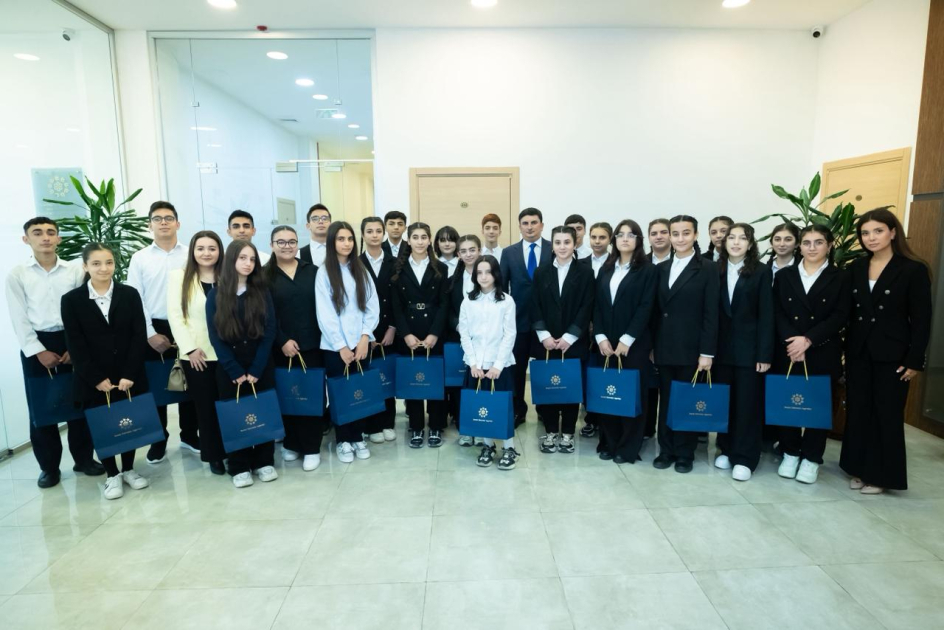 Sosial Xidmətlər Agentliyində məktəblilərlə görüş keçirilib