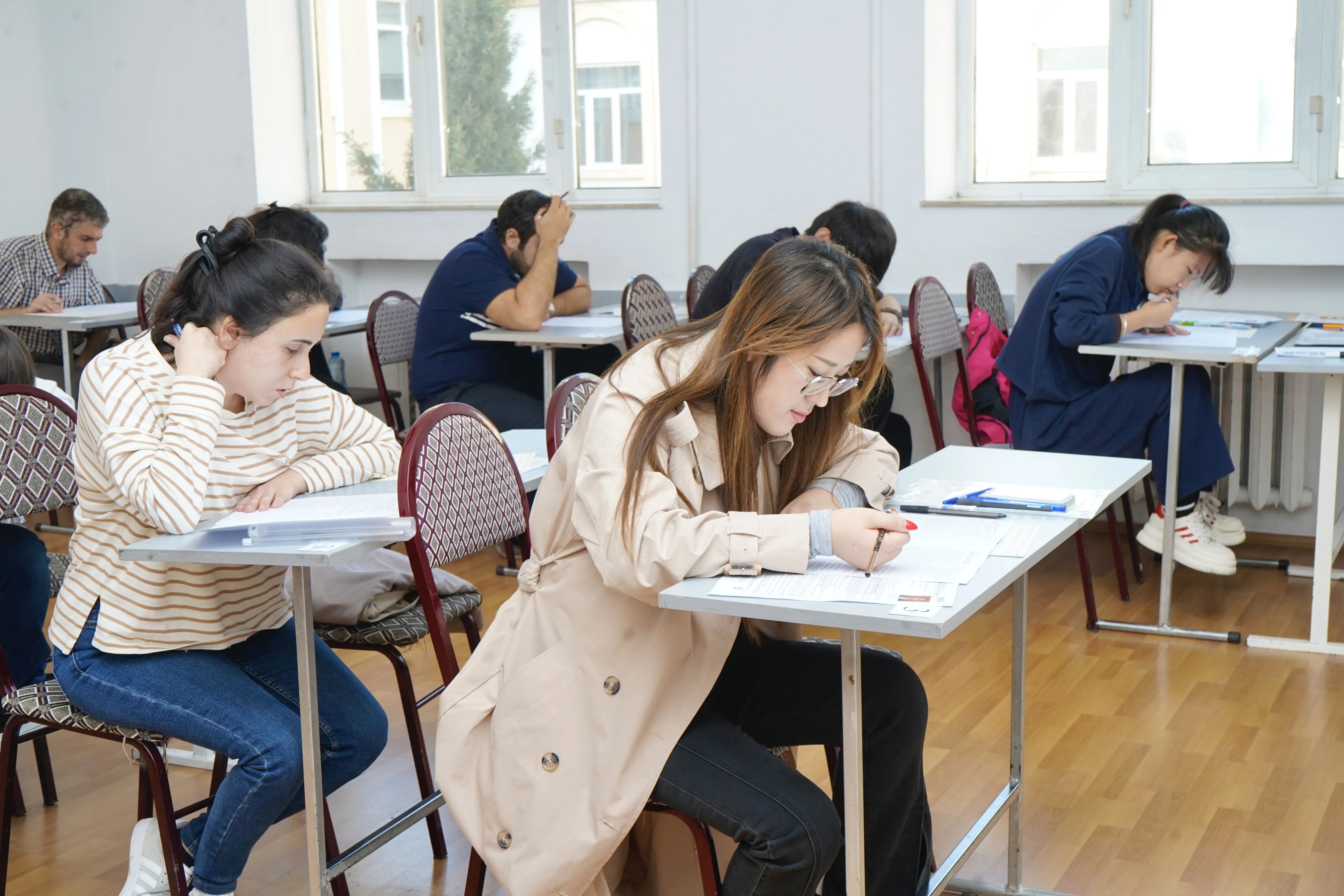 Xarici dil fənni üzrə fəlsəfə doktoru imtahanı keçirilib