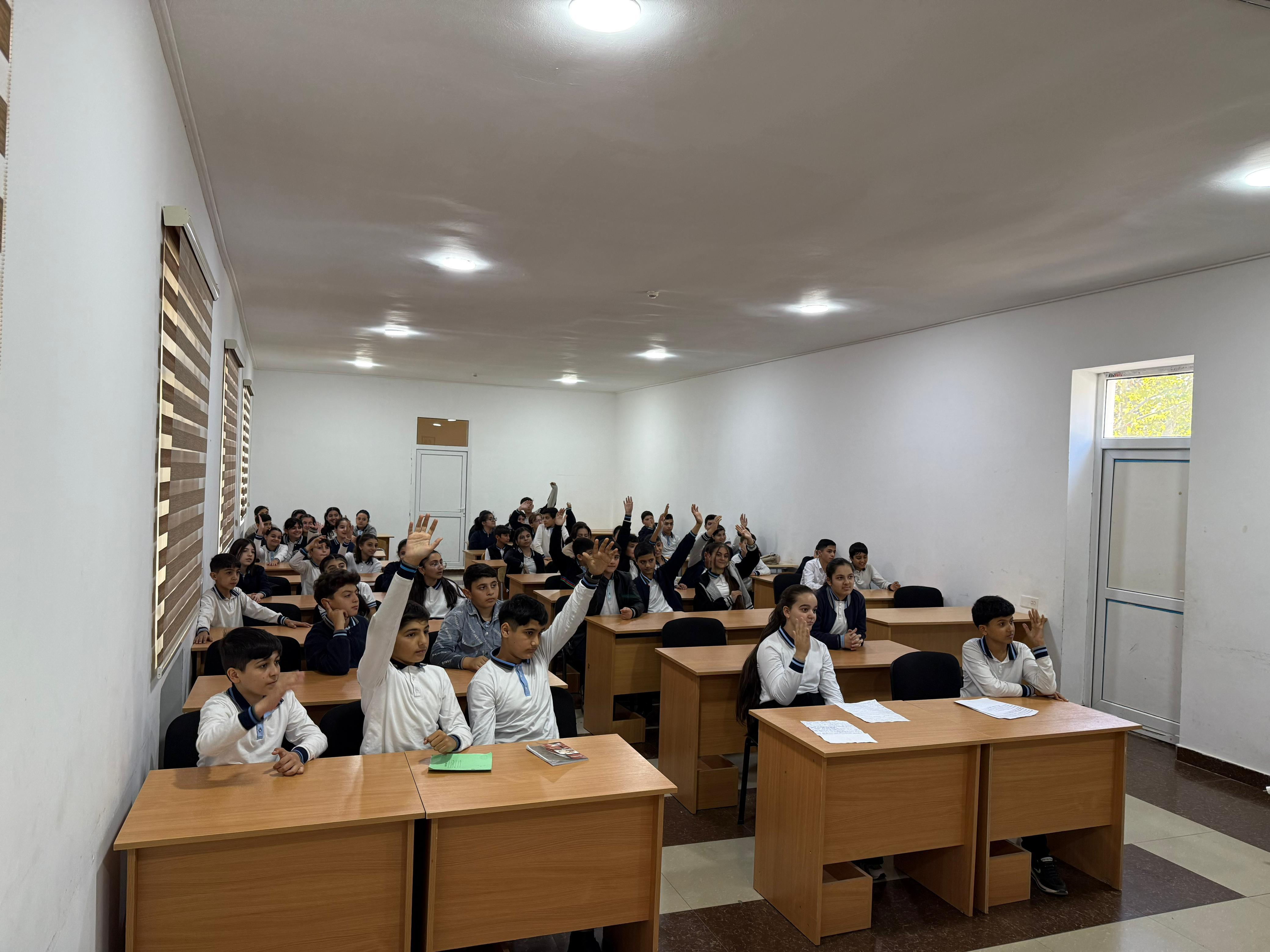 Gəncə-Daşkəsən və Lənkəran-Astara regionlarında  “Məktəblinin hüquq bələdçisi” layihəsi reallaşdırılıb