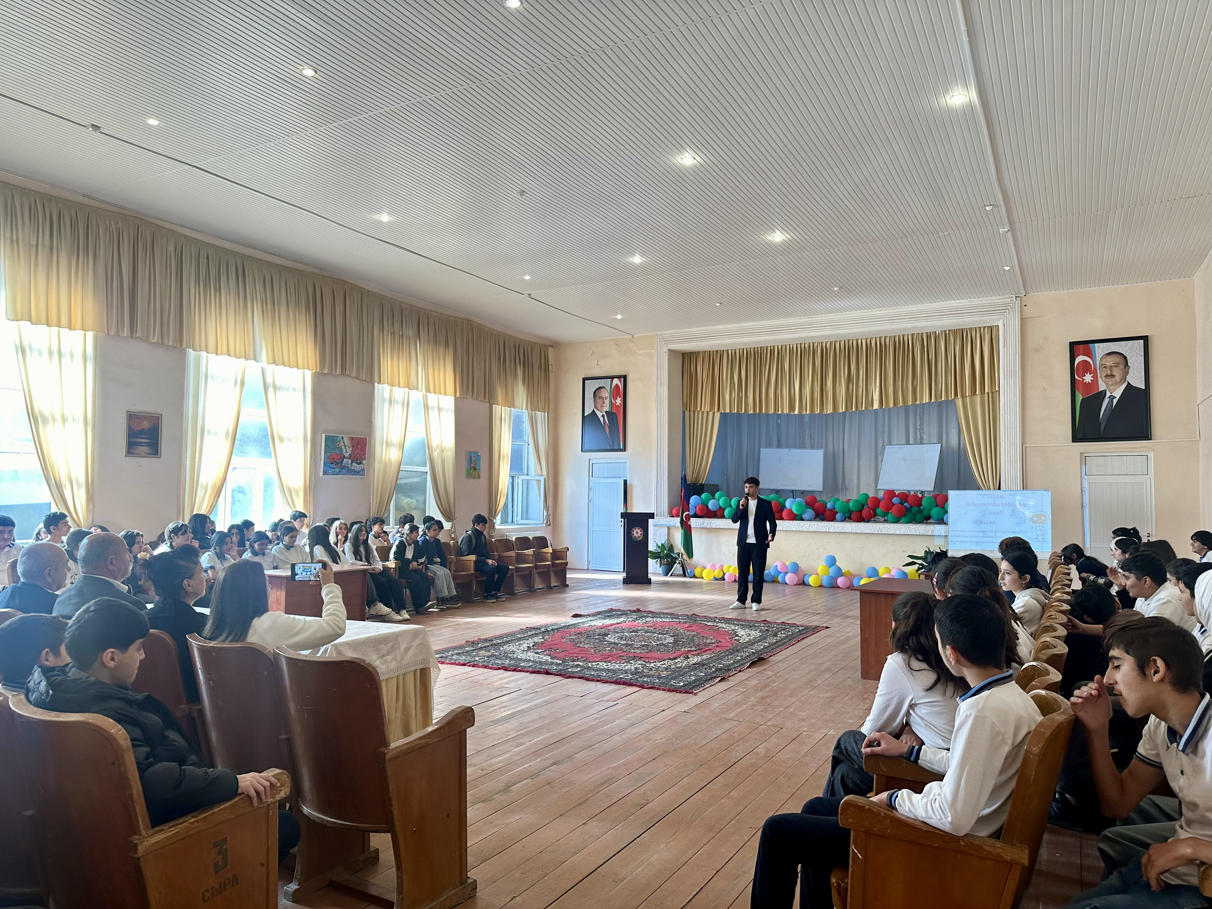 Gəncə-Daşkəsən və Lənkəran-Astara regionlarında  “Məktəblinin hüquq bələdçisi” layihəsi reallaşdırılıb