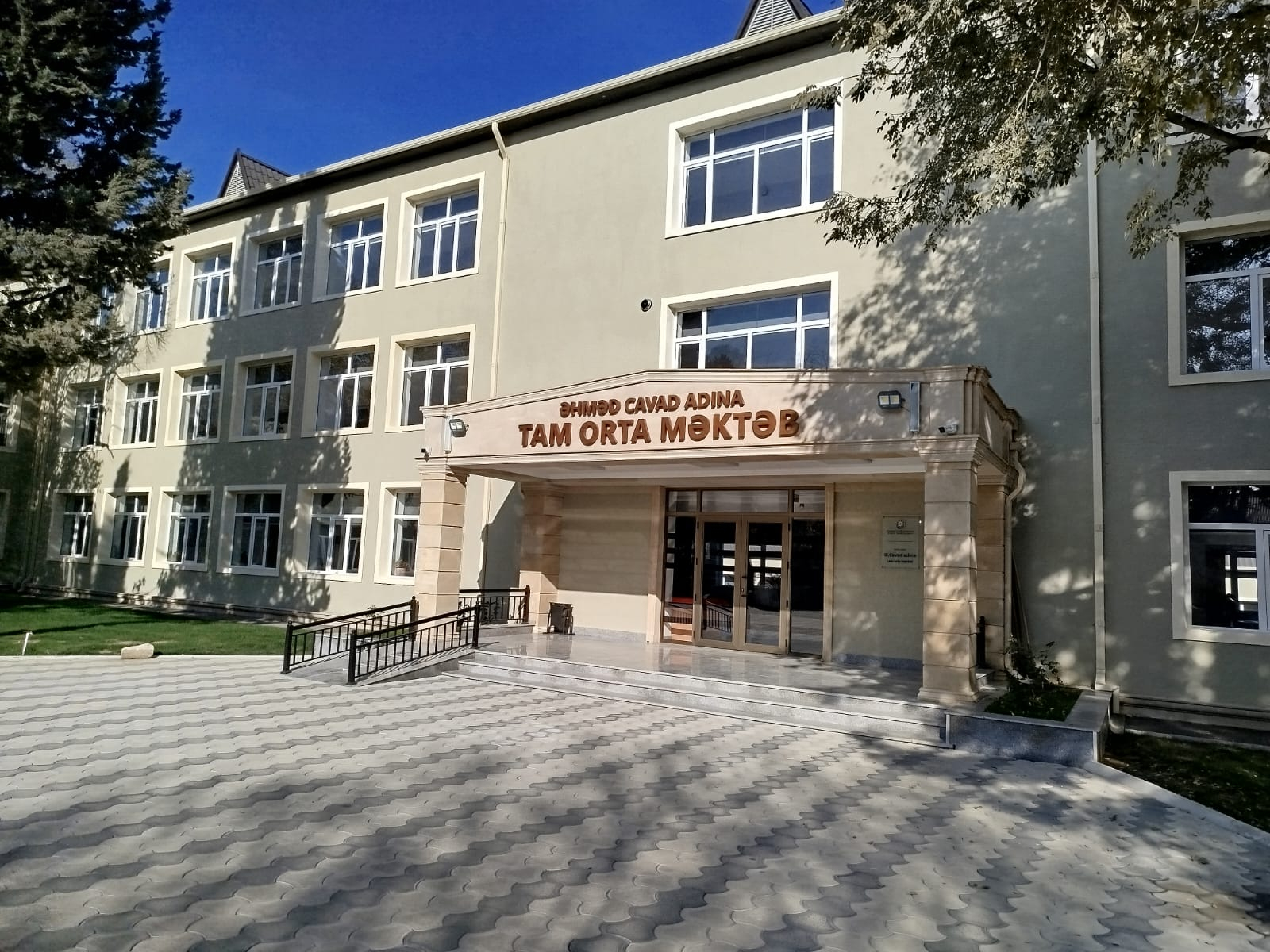 Məktəb infrastrukturu təhsilin əsasını necə dəyişir?