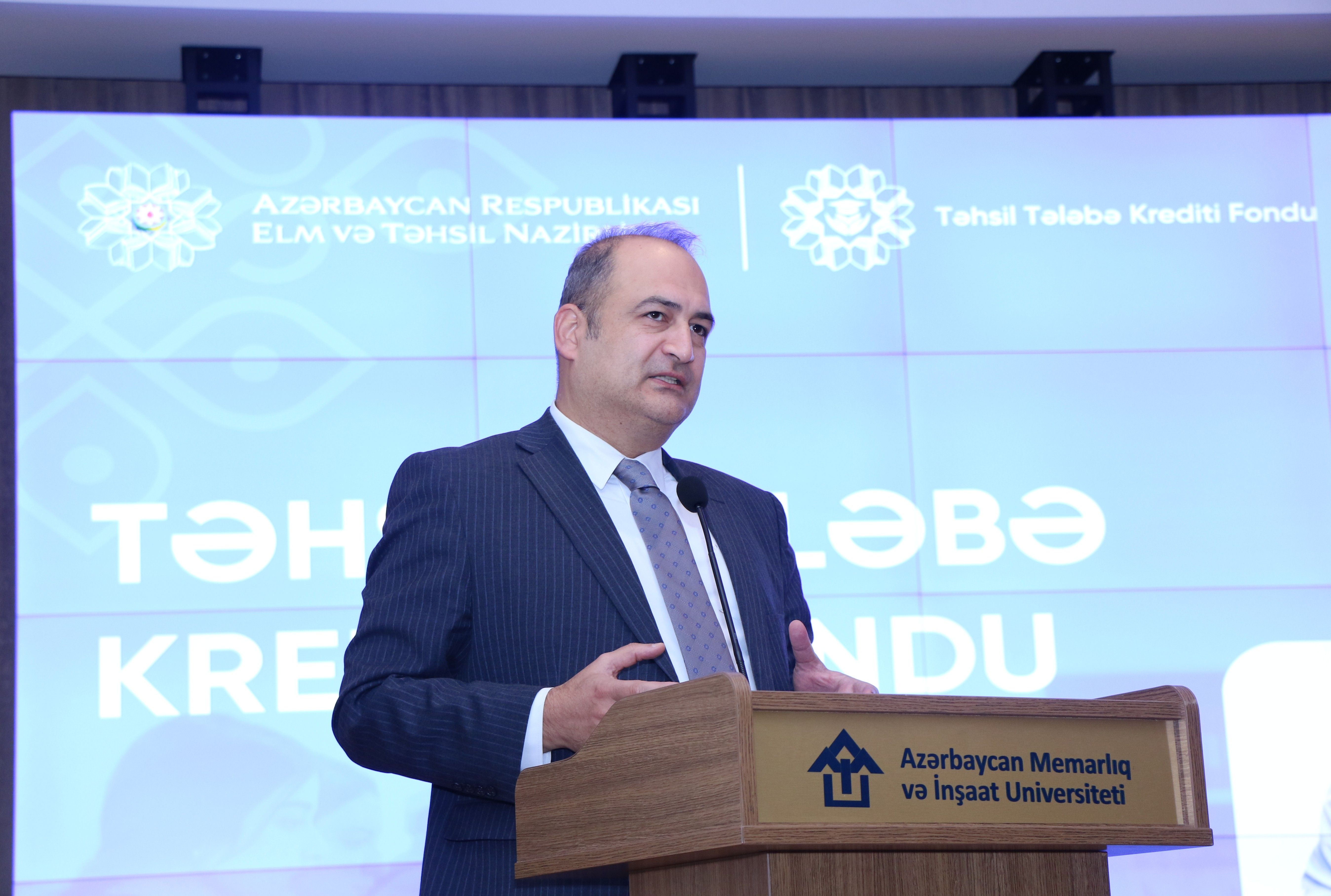 AzMİU və TTKF arasında görüş keçirilib