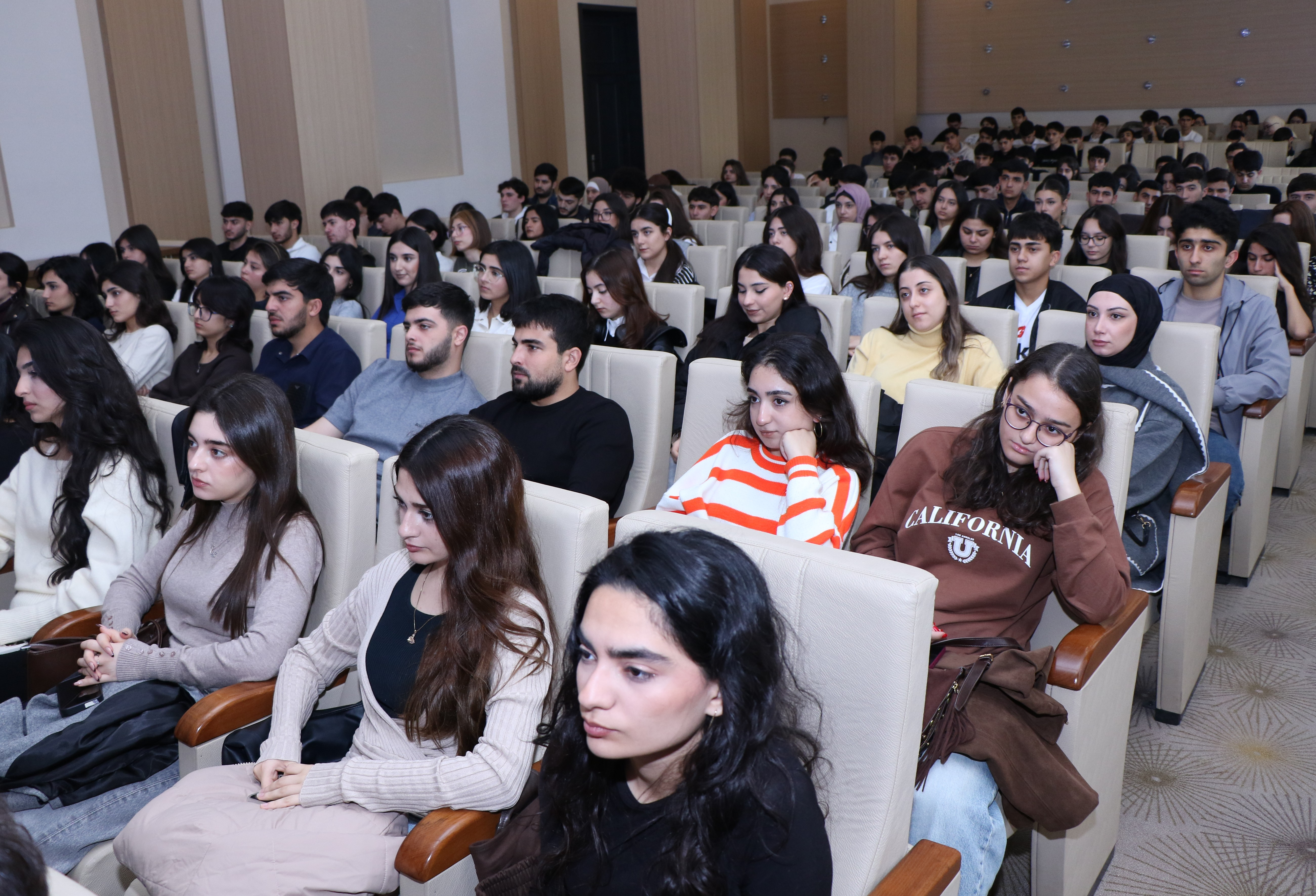 AzMİU və TTKF arasında görüş keçirilib