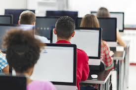 Rəqəmsallaşan təhsil: MDU elektron imtahan modelini tətbiq edir