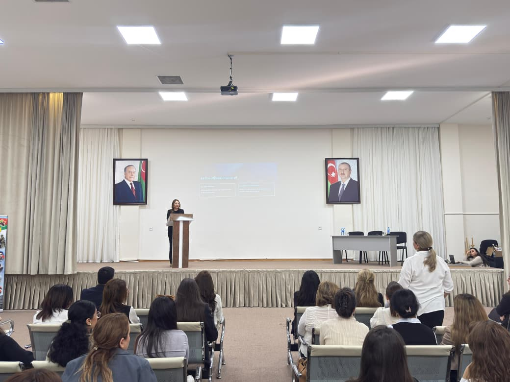 İctimai Şuranın üzvləri məktəbdə maarifləndirici seminar keçiriblər