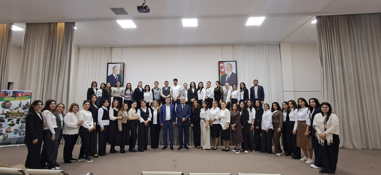 İctimai Şuranın üzvləri məktəbdə maarifləndirici seminar keçiriblər