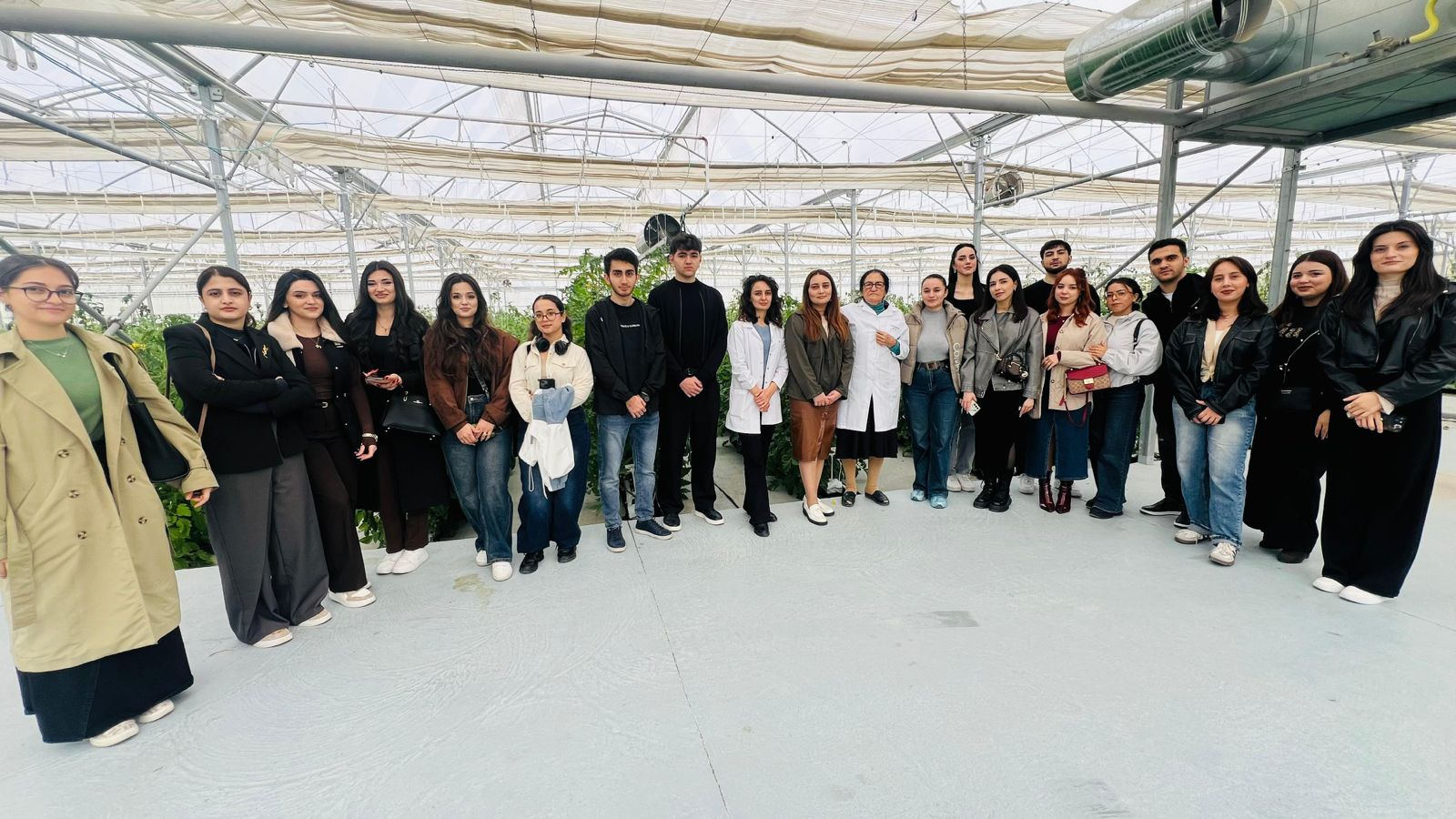 ADNSU tələbələri Tərəvəzçilik Elmi-Tədqiqat İnstitutunda olublar