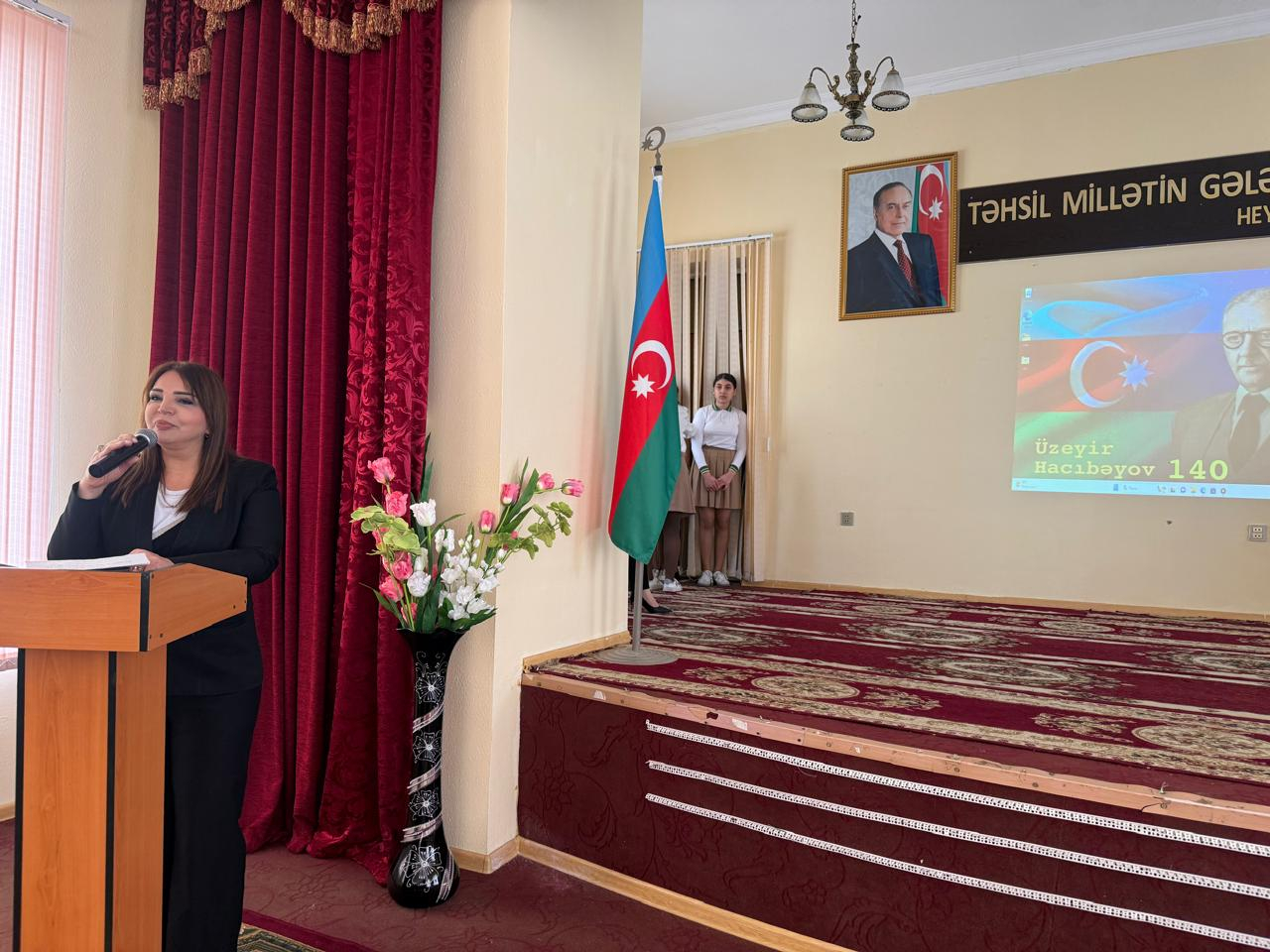 Ü.Hacıbəylinin 140 illik yubileyinə həsr olunmuş tədbir keçirilib
