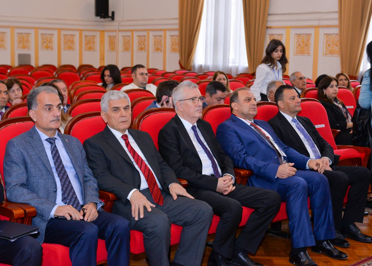 ADPU-da ali təhsildə keyfiyyət və müəllim hazırlığına həsr edilmiş konfranslar keçirilib