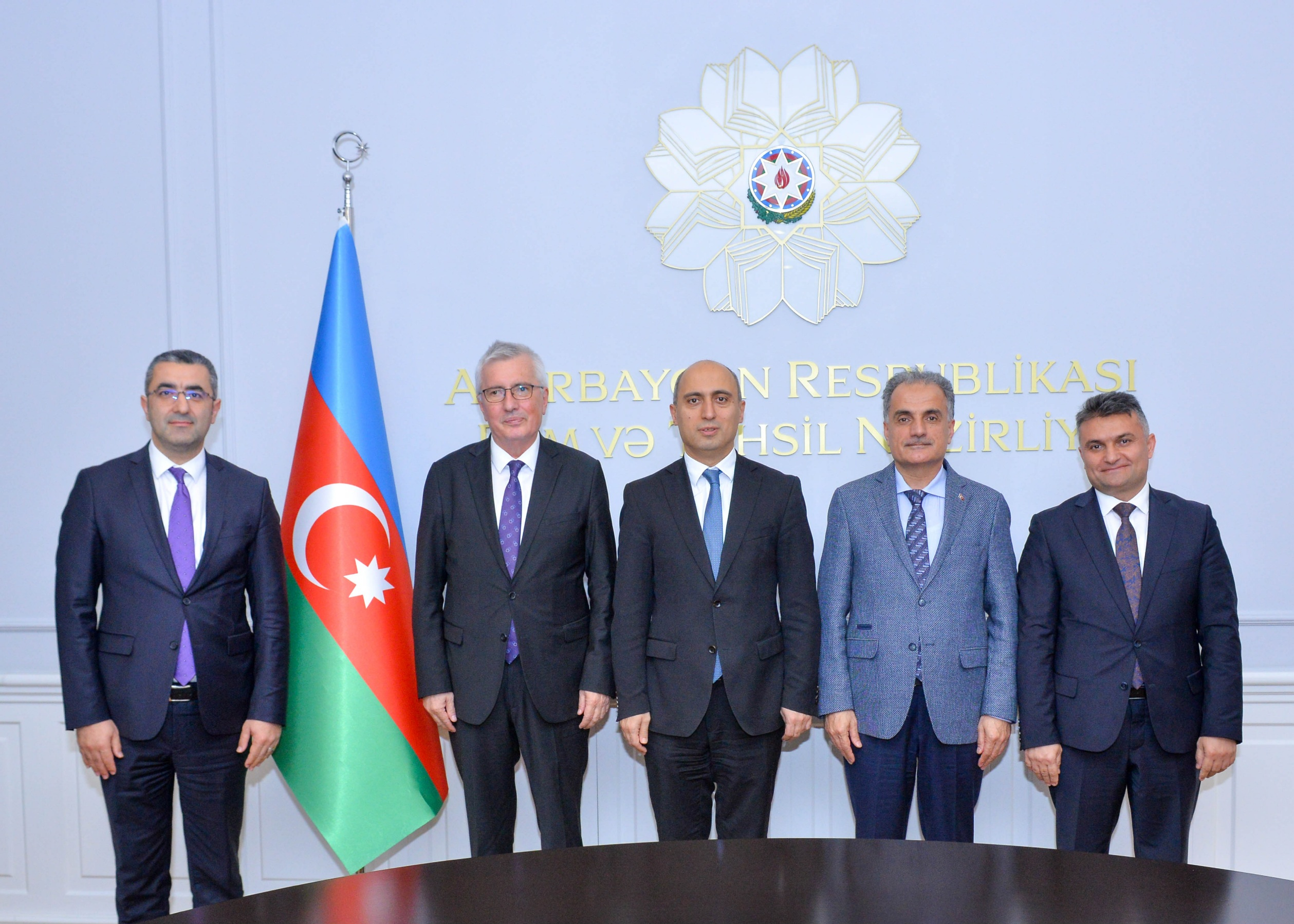 Nazir Türkiyənin Ali Təhsildə Keyfiyyət Təminatı Şurasının sədri ilə görüşüb