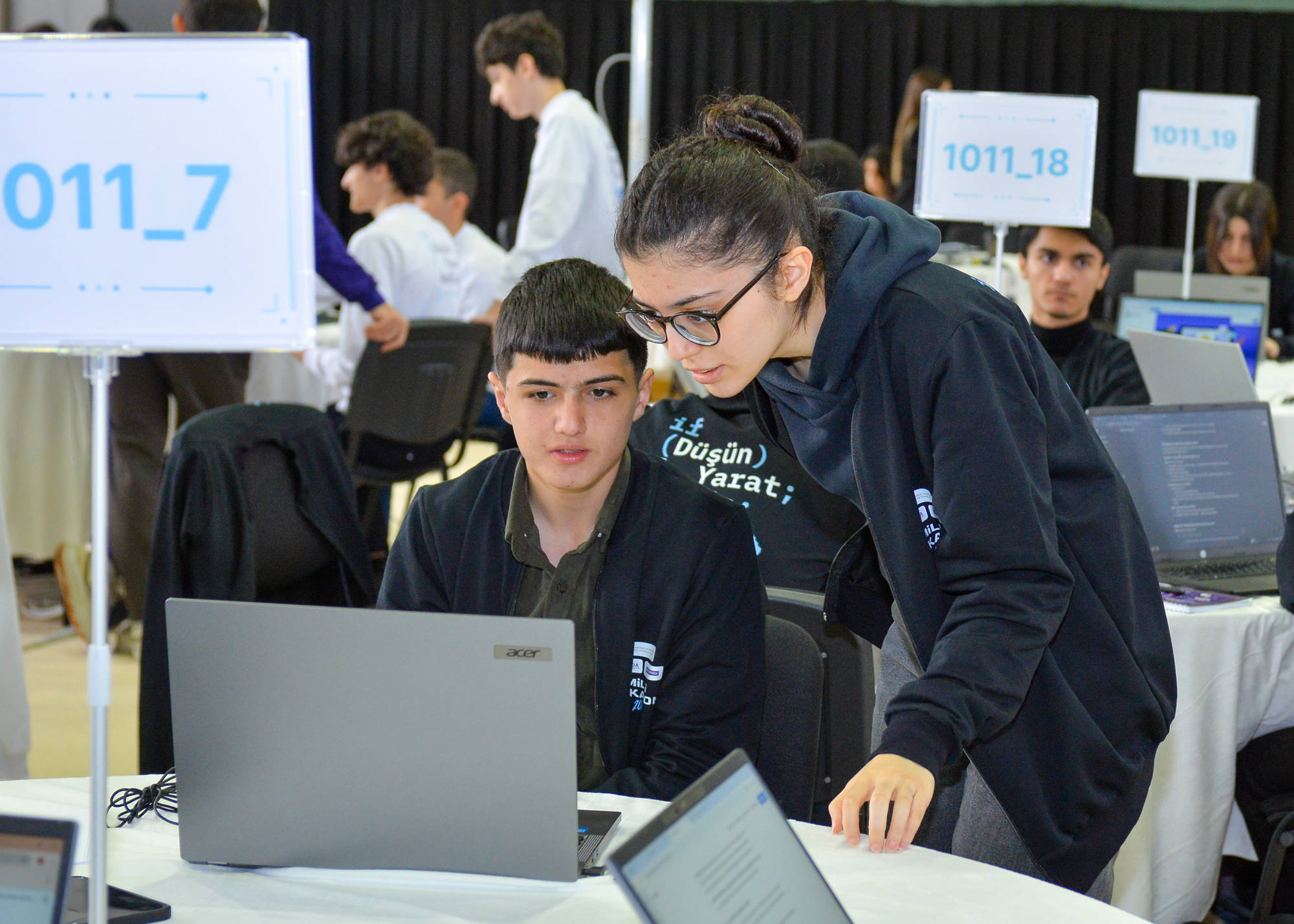 Məktəblilərarası Milli Hakaton – 2025-in finalına infotur təşkil olunub