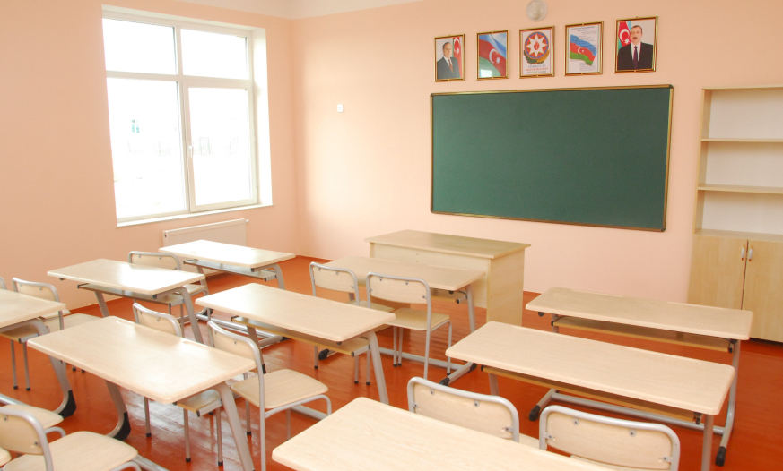 Qəzalı vəziyyətdə olan məktəblərin sayı beş dəfə azalıb