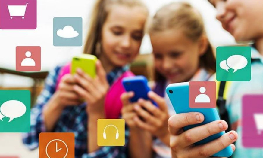 12 yaşadək uşaqların sosial şəbəkələrdən istifadəsinə məhdudiyyət qoyulmalıdır