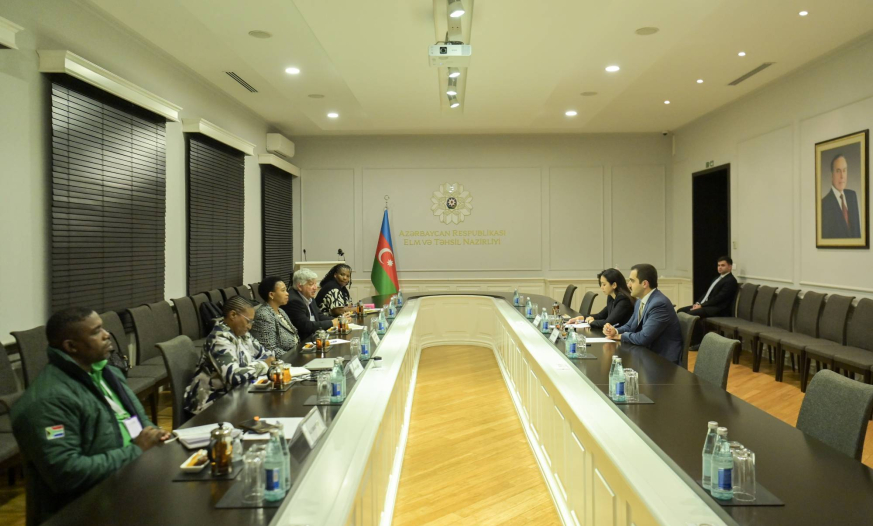 Nazir müavini Cənubi Afrika Respublikasından olan həmkarı ilə görüşüb