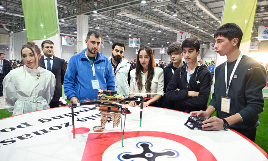 Heydər Əliyev Fondunun vitse-prezidenti Leyla Əliyeva SAF 2025-i ziyarət edib