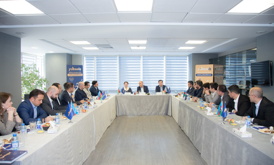 Elm və təhsil naziri beşinci “Yüksəliş” müsabiqəsinin qalibləri ilə görüşüb