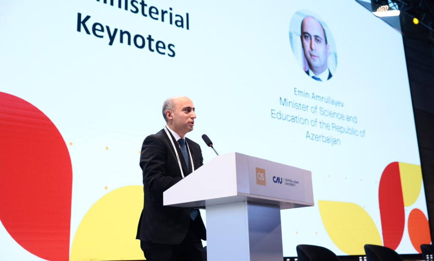 Emin Əmrullayev QS Avrasiya Forumunda çıxış edib