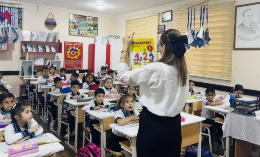 İbtidai təhsili bir müəllim tədris etməlidir, yoxsa…?