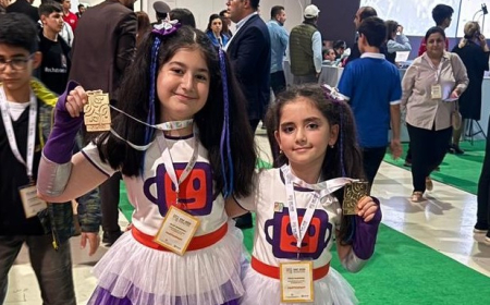 Şuşaya qızıl medalla qayıtdıqları üçün çox sevinclidirlər