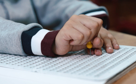 Qaranlığa işıq saçan barmaqlar: Görmə məhdudiyyətli uşaqların hekayəsi – VİDEO