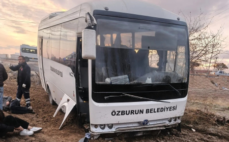 Türkiyədə məktəbli avtobusu qəzaya uğrayıb 