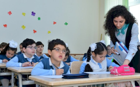 Məktəbdə özünü dəyərli hiss edən müəllim şəxsi gərginliyini sinfə gətirmir 