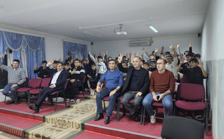 Təhsil idarəsinin nümayəndələri "Qarabağ"ın oyununu şagirdlərlə birgə izləyiblər 
