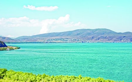 Tarixə şahidlik edən Göyçə gölü