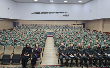 “Xarici dil öyrənmənin əhəmiyyəti və sürətli öyrənmə strategiyaları” mövzusunda seminar keçirilib