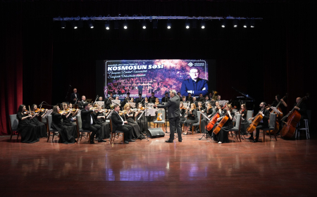 Elm və musiqi eyni səhnədə: Astrofizik alim NDU-ya gəlib 