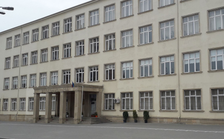 Qrip səbəbilə bir sinifdən 20 şagird dərsə gəlmir? – İddialara aydınlıq gətirildi