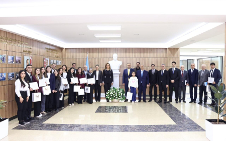 “İlin gənc müəllimləri” müsabiqəsinin qalibləri mükafatlandırıldı 