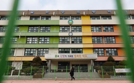 Cənubi Koreyada şagird çatışmır: