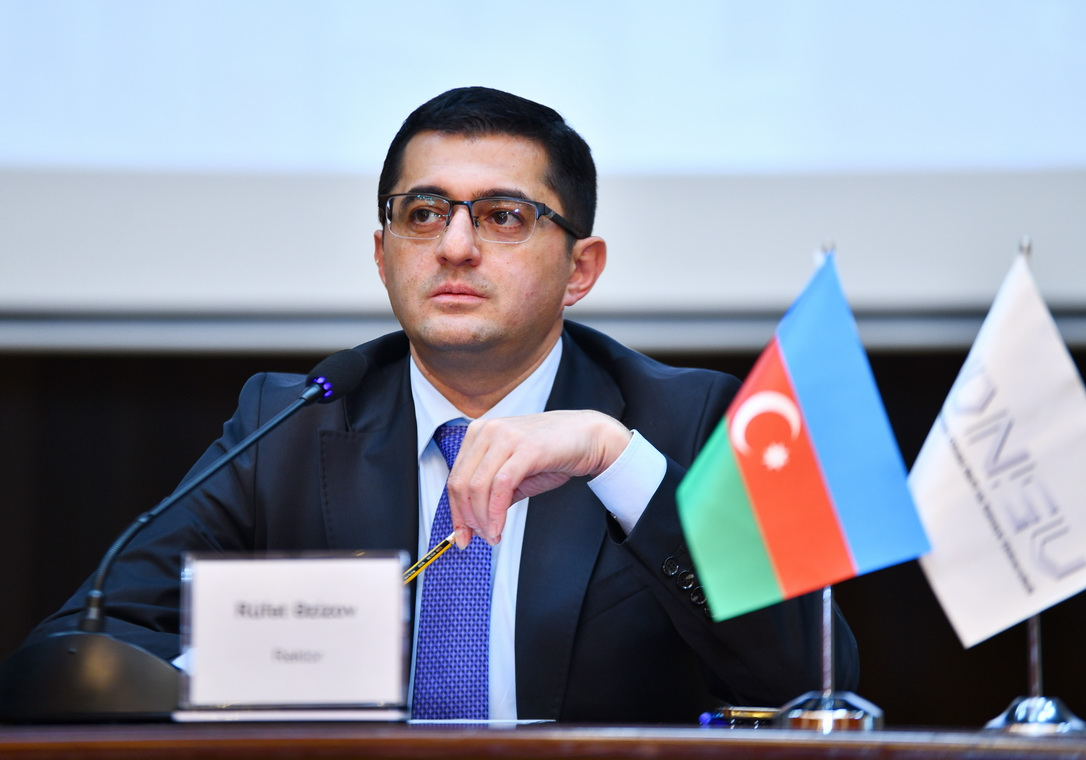 ADNSU-nun rektoru I kurs SABAH qruplarının tələbələri ilə görüşüb