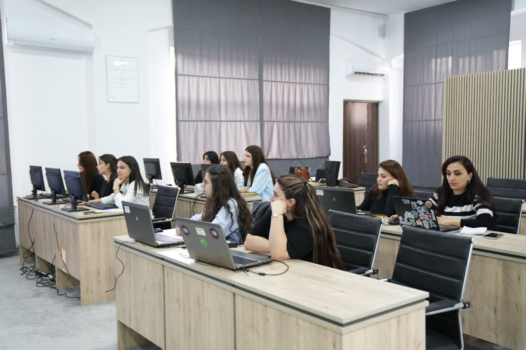 Azərbaycan Əmək və Sosial Münasibətlər Akademiyasının tələbələri üçün təlim proqramları həyata keçirilir 