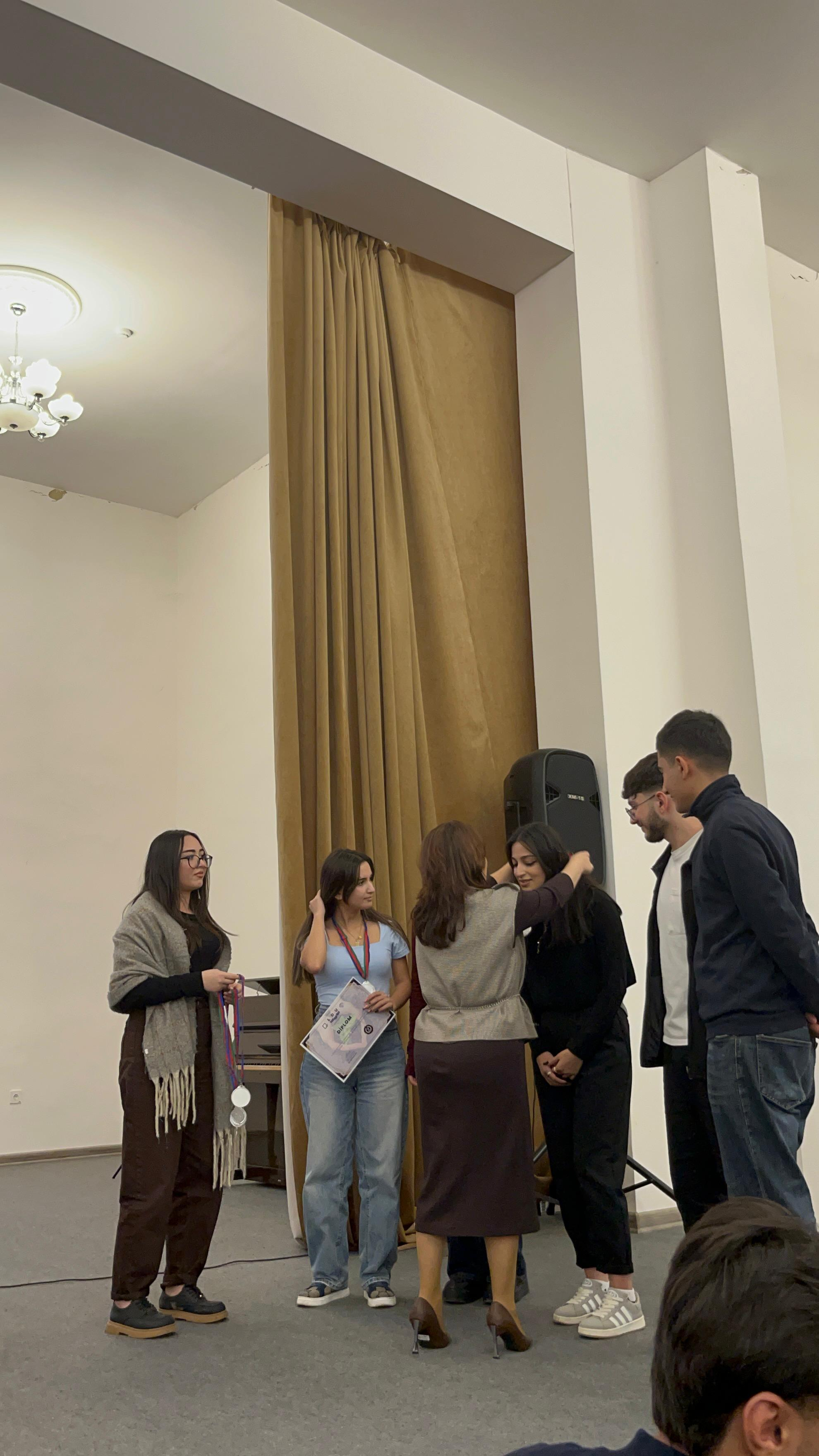 LDU-da Ümumdünya Torpaq Gününə həsr olunmuş yarış keçirilib